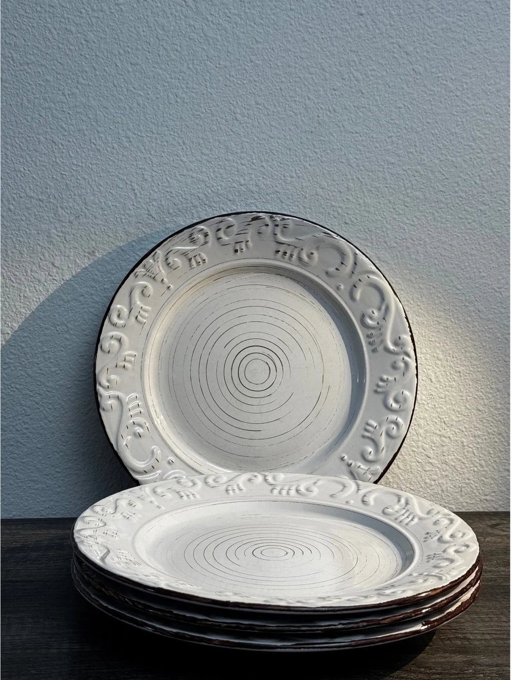 Mikasa Gourmet Basics Trellis 10.5” Dinner Plates Set of 4 Stoneware